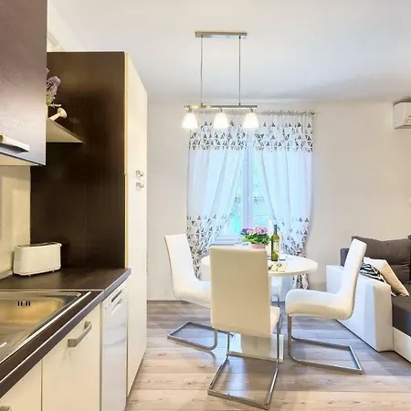 Apartment Mario's Place Pula